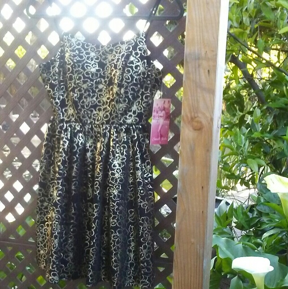 💛NWT Emerald Sundae Dress - Picture 2 of 8